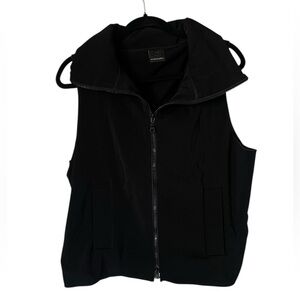 Annette Gortz Black Sleeveless Zip-Up Vest Size 8 US